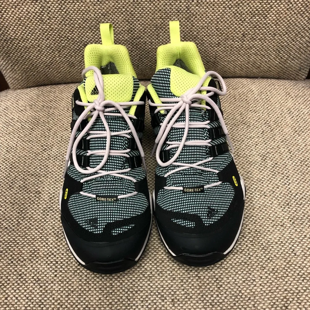 Adidas Outdoor Terrex Gore Tex Women’s Hiking Shoes - Picture 2 of 6